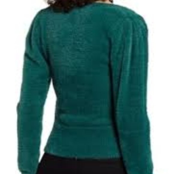 ASTR the Label NWT Green Fuzzy Cropped Sweater - Picture 2 of 5